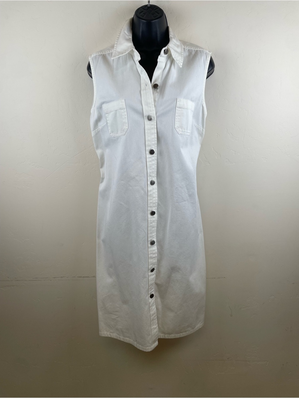 Villager Sleeveless White Button-Front Shirt Dress